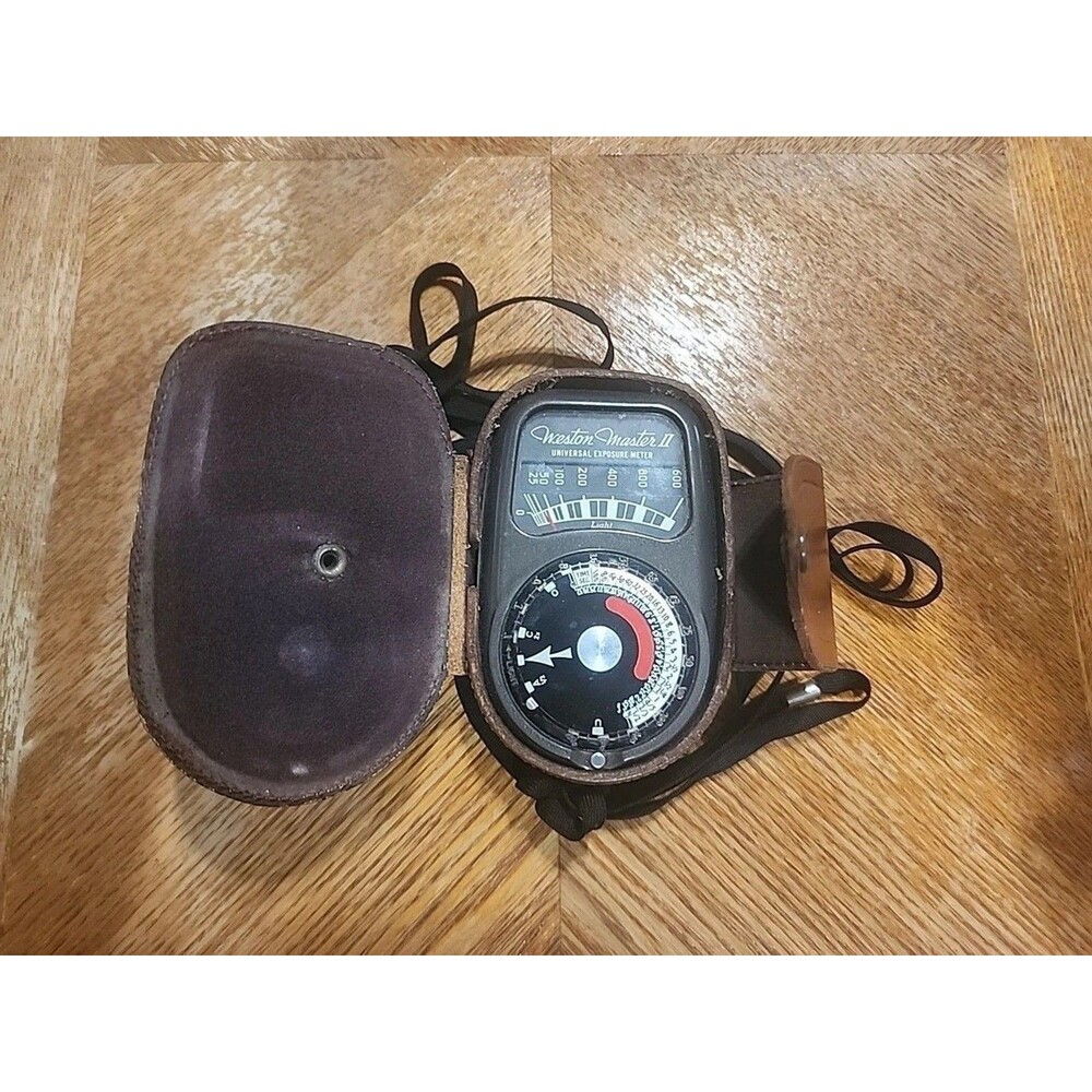 Weston Master II Universal Exposure Meter Model 735 With Case
